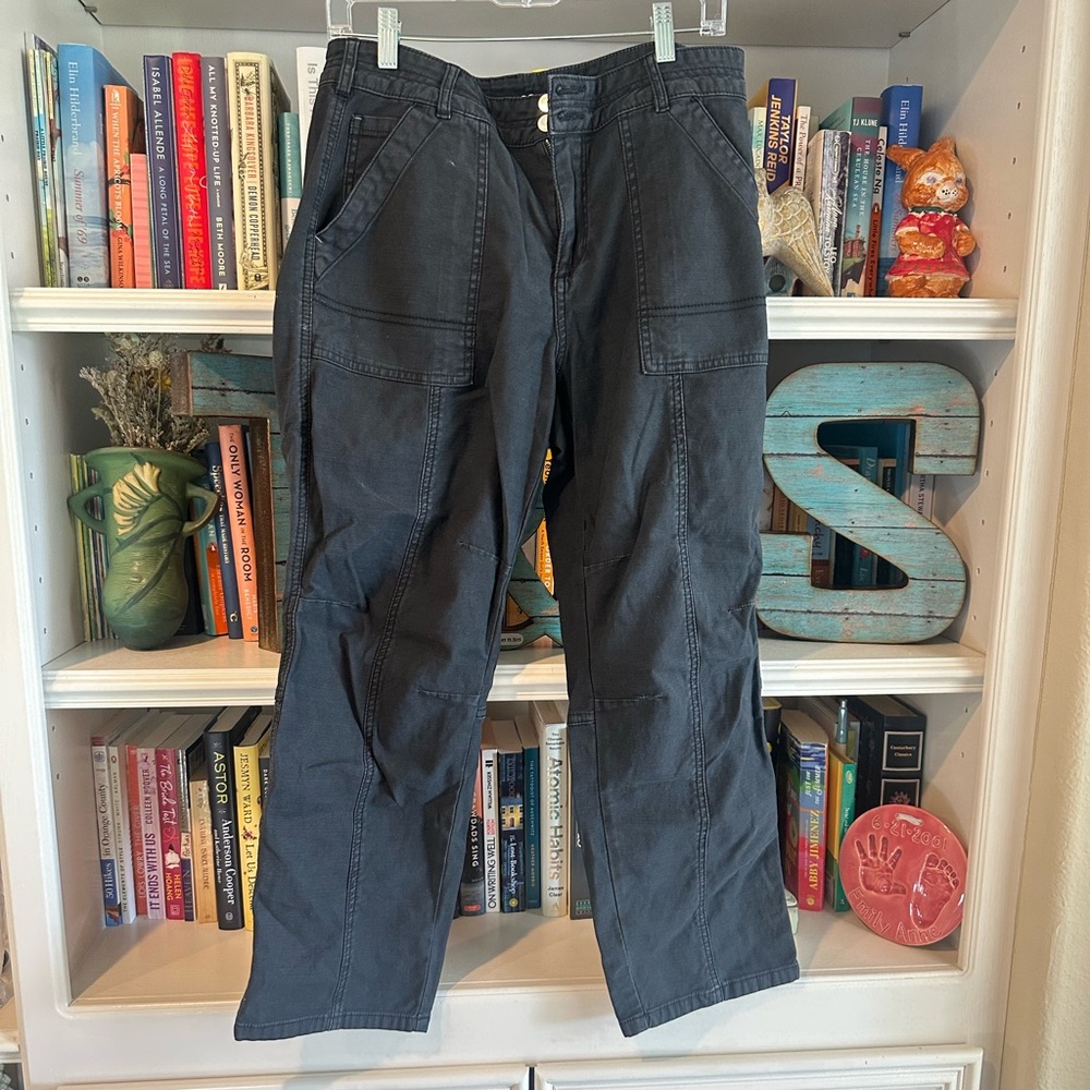 Pilcro || cropped black pants